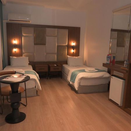 Isle Hotel Provincia di Provincia di Istanbul Esterno foto